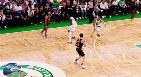 Why Is Steph Curry Wearing Purple Shoes? - Metro League