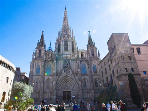 50 Best Attractions and Places to Visit in Barcelona