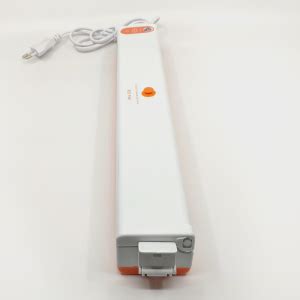 STALAK ZA ZAČINE SA 16 POSUDA - E-SHOP HRVATSKA