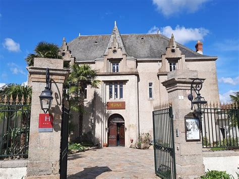 LE MANOIR DE LA BARBACANE (Tiffauges) - Hotel Reviews, Photos, Rate ...