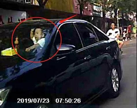 吓死了！阜阳街头惊现2岁儿童“开车”！——阜阳济河未来城 - 知乎