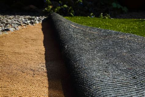 Best Time To Lay Artificial Grass Uk at Caitlyn Tooth blog