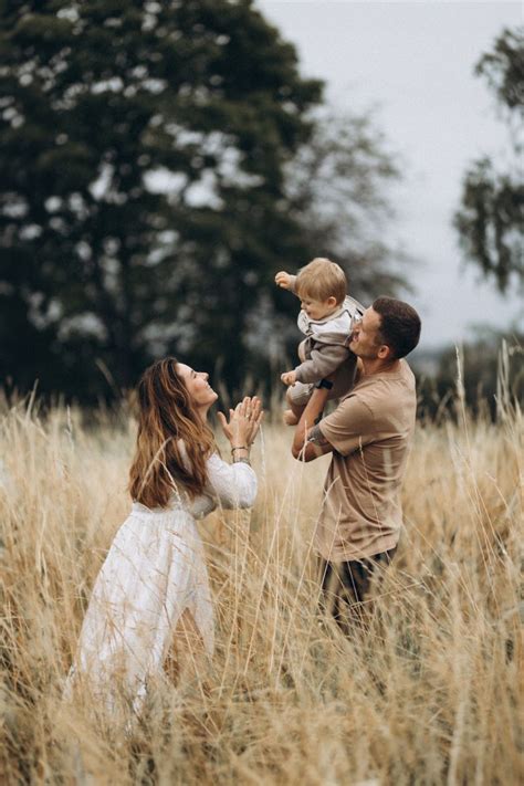 Autumn family photoshoot in the field – Artofit