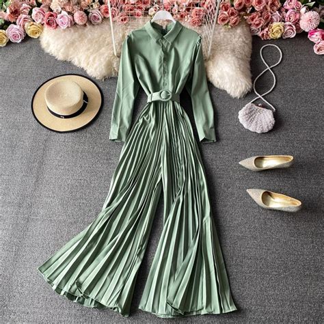 Aries Pleated Jumpsuit with Belt – TrenBee