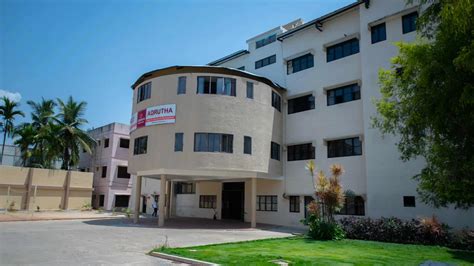 Schizoaffective vs. Schizophrenia: Key Differences Explained