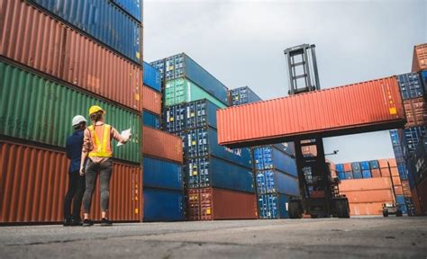 Free Alongside Ship (FAS) Means and Comparing it to Other Incoterms ...