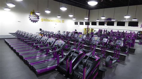 Gym in Gainesville (13th St), FL | 2210 NW 13th St | Planet Fitness