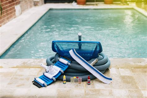 Swimming Pool Cleaning Tips | Kits, Vacuums & Maintenance Guide