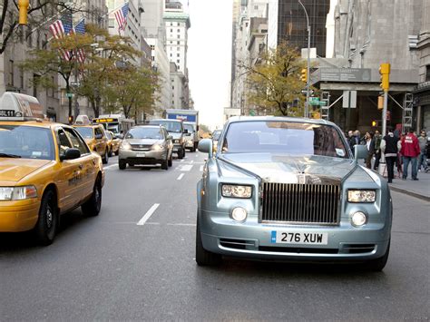 2011 Rolls-Royce 102EX Electric Concept in New York