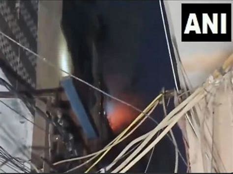 Delhi fire doused: Blaze in Raghubarpura contained after 12 tenders ...