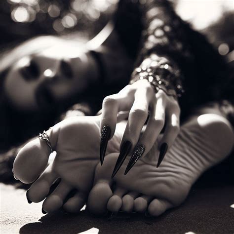 Goth Feet deviantART 的图像结果