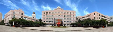 德清县第四中学召开教师职称自主评聘座谈会