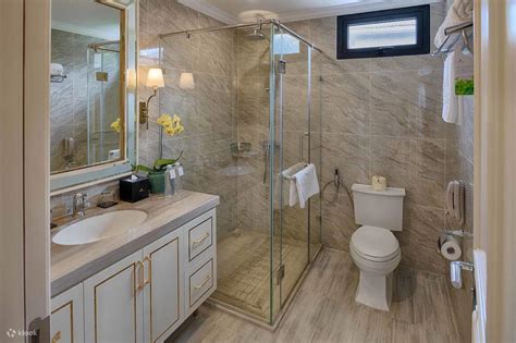 Vinpearl Wonderworld Phu Quoc with Unlimited VinWonders and Safari ...