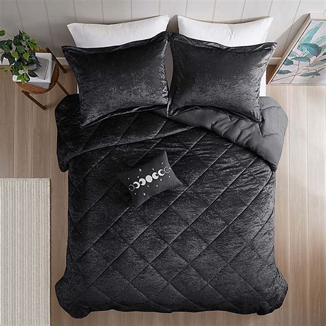 Bajaro Black King Comforter Set | Rooms to Go