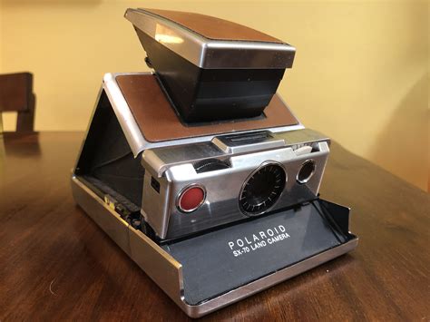 17+ Polaroid SX 70 Land Camera