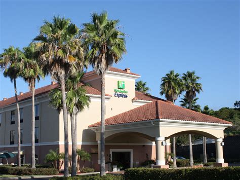 Hotels In Clermont, FL Near Orlando | Holiday Inn Express Clermont