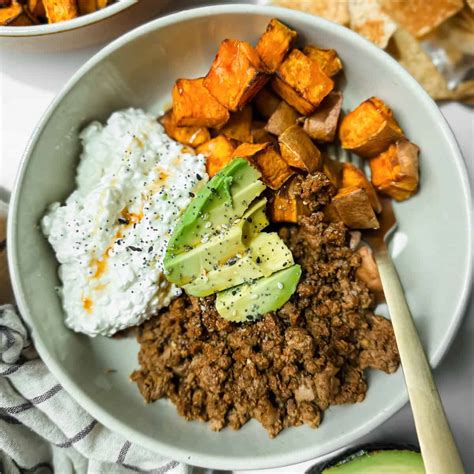 Viral Sweet Potato Hot Honey Ground Beef Bowls with Cottage Cheese ...