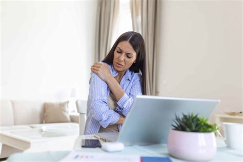 5 Best Exercises for Shoulder Pain Relief | Shoulder Pain Relief