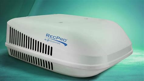 Best RV Air Conditioners (Review & Buying Guide)