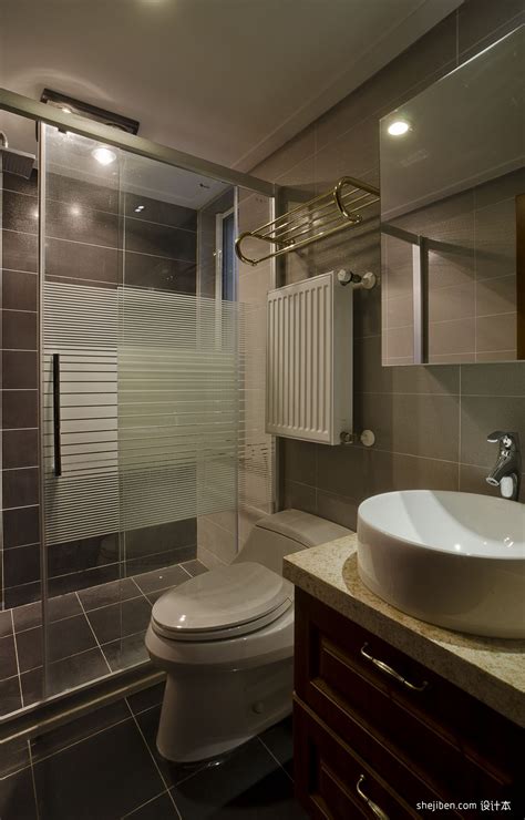 2013中式风格复式新潮主卫生间淋浴房黑色地砖装修效果图 – 设计本装修效果图