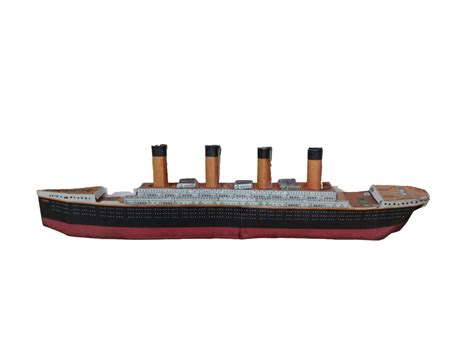 Titanic Paper Model 的图像结果