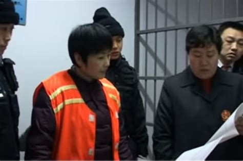 女死刑犯: Drug trafficker ready for the execution grounds