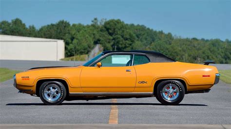 $374K Takes Home Museum-Grade 1971 Plymouth GTX Hemi | Motorious