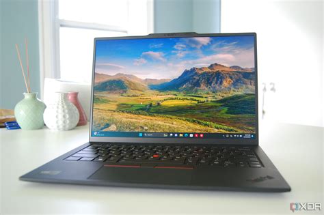 Lenovo ThinkPad X1 Carbon (Gen 12) review