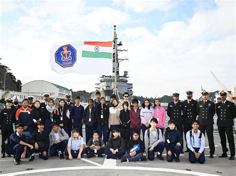 Japanese school children visit INS Sahyadri and witness India's rich ...