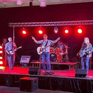 49 Deluxe at The Loop Hole--Tomahawk, The Loop Hole Bar , Tomahawk, 21 ...