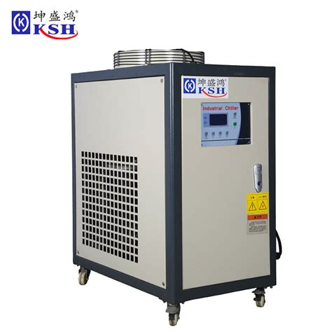 小型风冷式冷水机组-工业冷水机|风冷式冷冻机|冰水机|螺杆冷水机|恒温恒湿风柜|坤盛鸿制冷