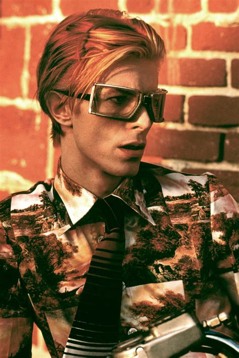 The Story Behind David Bowies Ziggy Stardust Haircut, A Radical Red ...