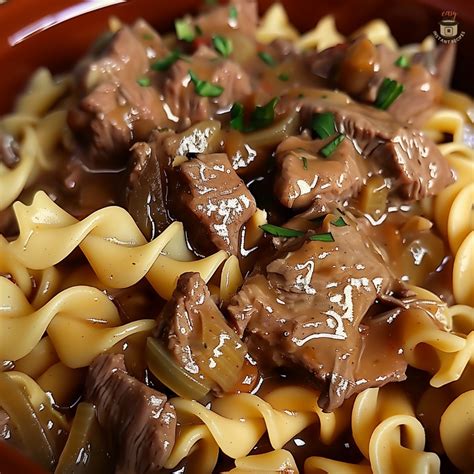 Easy Crockpot Beef Tips and Noodles Recipe