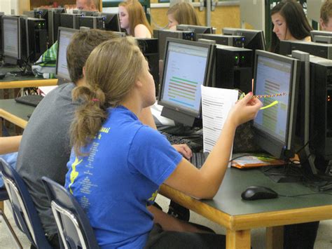 Collaborative Writing Examples 的图像结果