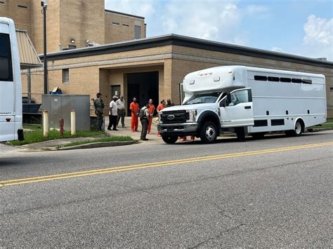 Autauga County sheriff 'evacuating' county jail