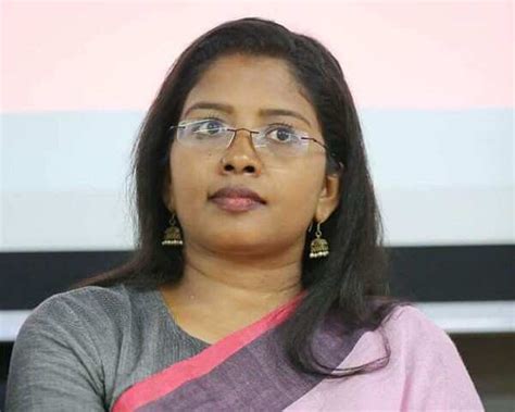 Dhanya Sanal scales Agasthyarkoodam peak | Femina.in