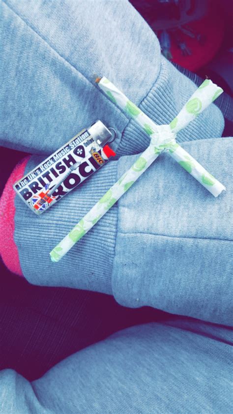 My first ever cross joint! : weed