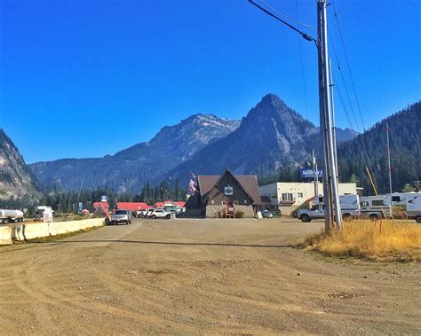 RED MOUNTAIN COFFEE, Snoqualmie Pass - Restaurant Reviews, Phone Number ...