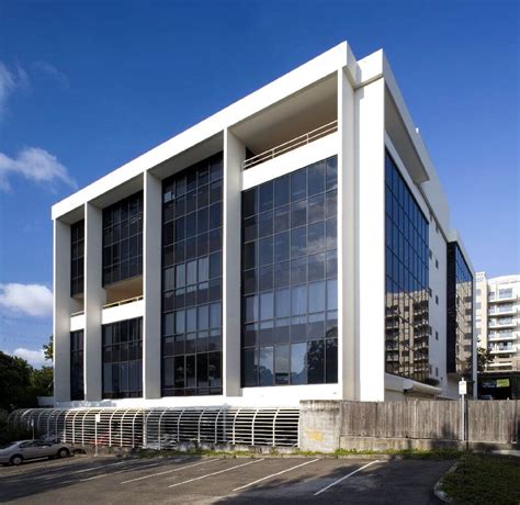 Small Building 的图像结果