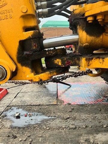 Backhoe Repairbackhoe Restore 的图像结果