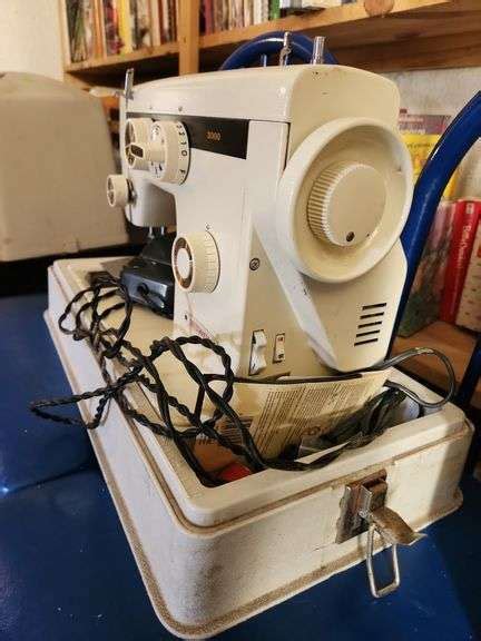 Dressmaker S 3000 Sewing Machine 的图像结果