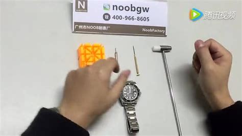 钢带手表调节表带长度截表带的方法