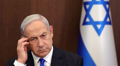 Israel Down The Abyss, Supporters Turn Their Backs