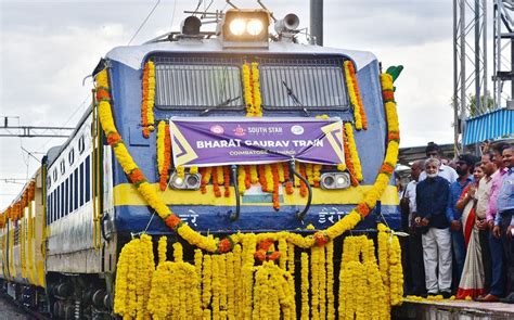 Top Tourist Trains in India & Around the World: Luxury Journeys ...