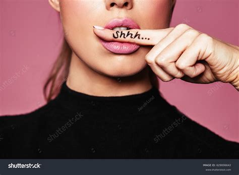 8+ Thousand Shhh Royalty-Free Images, Stock Photos & Pictures ...