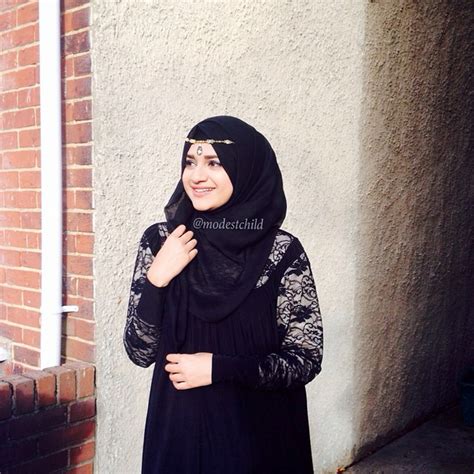 Instagramming the hijab: how the online ‘Muslimah’ fashion industry is ...
