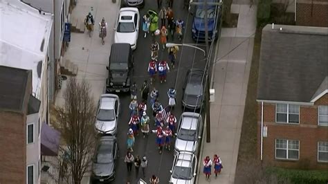 Mummers strut despite Philly parade cancellation