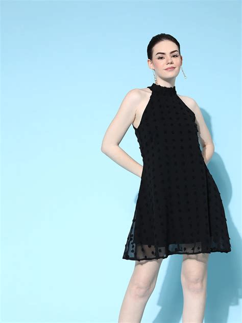 Women Solid Black Dobby Weave Halter Neck Tie-Up Back Georgette Flared ...