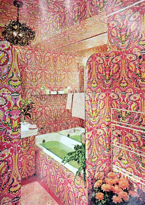 28 vintage pink bathrooms: See some wild bubblegum-era midcentury home ...