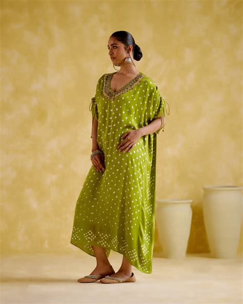 Dakshayani -green kaftan - 5elements – 5-elements-co-in